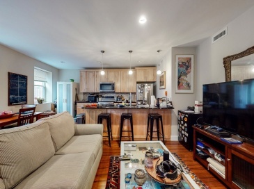 104 Prince Street, Boston, Massachusetts, 2 Bedrooms Bedrooms, 6 Rooms Rooms,2 BathroomsBathrooms,Residential Lease,For Rent,Prince Street,73487363