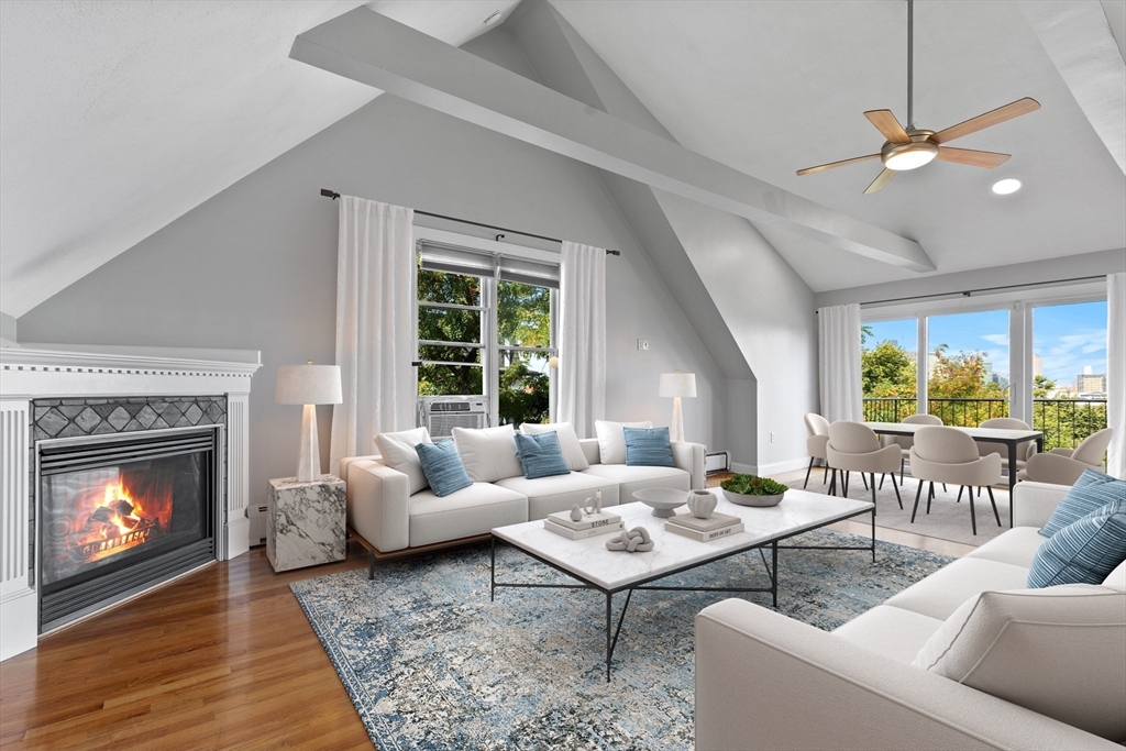 11 Thomas Park, Boston, Massachusetts, 2 Bedrooms Bedrooms, 5 Rooms Rooms,1.5 BathroomsBathrooms,Residential Lease,For Rent,Thomas Park,73490050