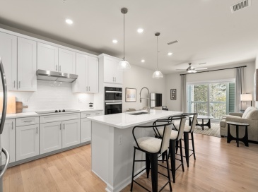 280 Martins Landing, North Reading, Massachusetts, 1 Bedroom Bedrooms, 4 Rooms Rooms,1 BathroomBathrooms,Residential Lease,For Rent,Martins Landing,73491134