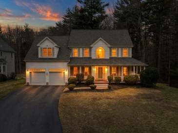 265 Finch Rd, Raynham, Massachusetts, 4 Bedrooms Bedrooms, 10 Rooms Rooms,2.5 BathroomsBathrooms,Residential,For Sale,Finch Rd,73497611