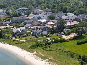 26 Union Court, Tisbury, Massachusetts, 2 Bedrooms Bedrooms, 6 Rooms Rooms,2.5 BathroomsBathrooms,Residential,For Sale,Union Court,73497681