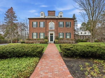 83 Church Street, Winchester, Massachusetts, 2 Bedrooms Bedrooms, 5 Rooms Rooms,1.5 BathroomsBathrooms,Residential,For Sale,Church Street,73497739