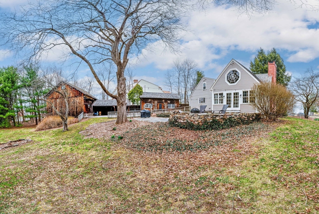 15 High St, Suffield, Connecticut, 4 Bedrooms Bedrooms, 12 Rooms Rooms,2.5 BathroomsBathrooms,Residential,For Sale,High St,73497749