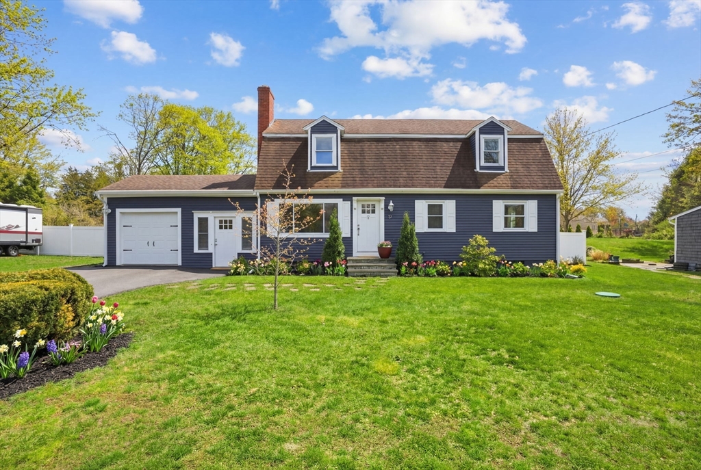 37 Utility Rd, Scituate, Massachusetts, 4 Bedrooms Bedrooms, 8 Rooms Rooms,2 BathroomsBathrooms,Residential,For Sale,Utility Rd,73497750