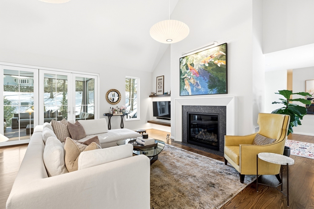 92 Common St, Groton, Massachusetts, 4 Bedrooms Bedrooms, 6 Rooms Rooms,3.5 BathroomsBathrooms,Residential,For Sale,Common St,73497763