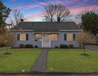 63 Jasper St, Saugus, Massachusetts, 3 Bedrooms Bedrooms, 5 Rooms Rooms,1 BathroomBathrooms,Residential,For Sale,Jasper St,73497819