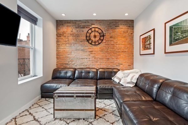 115 Salem St, Boston, Massachusetts, 1 Bedroom Bedrooms, 3 Rooms Rooms,1 BathroomBathrooms,Residential Lease,For Rent,Salem St,73497822
