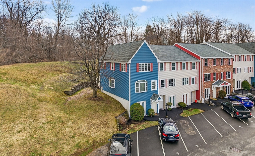 61 Fox Meadow, Leominster, Massachusetts, 2 Bedrooms Bedrooms, 4 Rooms Rooms,1.5 BathroomsBathrooms,Residential,For Sale,Fox Meadow,73497961