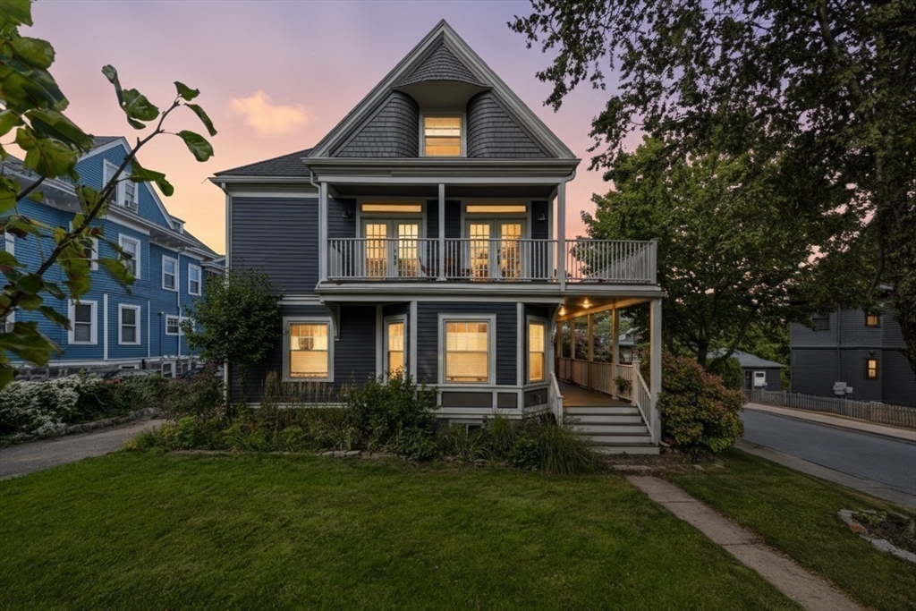 108 Cushing Ave, Boston, Massachusetts, 2 Bedrooms Bedrooms, 5 Rooms Rooms,2.5 BathroomsBathrooms,Residential,For Sale,Cushing Ave,73497836