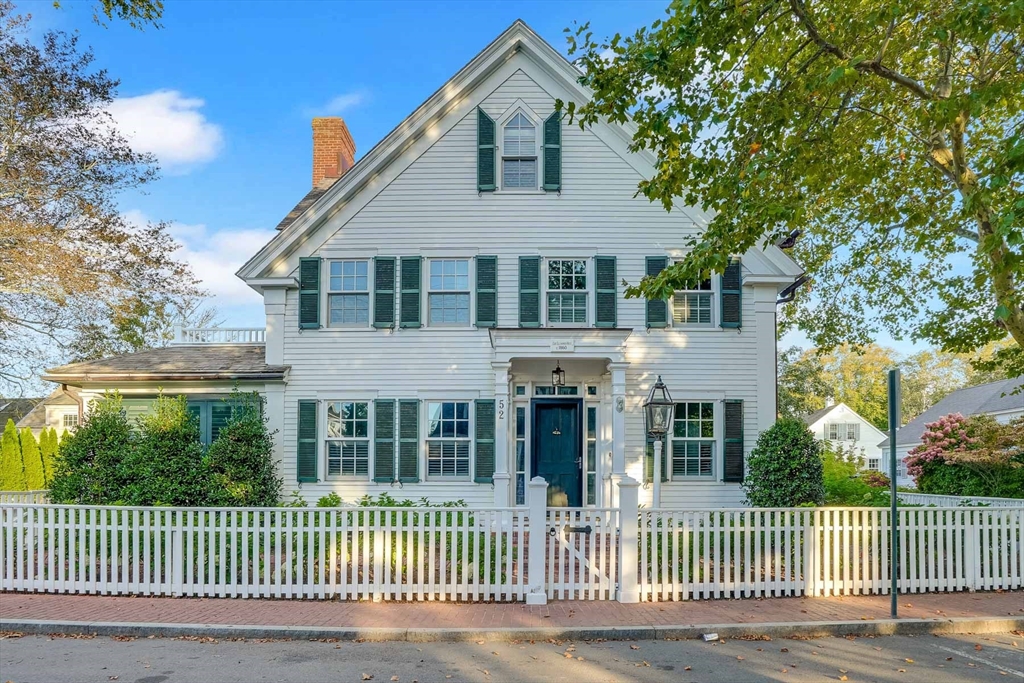 52 South Summer Street, Edgartown, Massachusetts, 6 Bedrooms Bedrooms, 15 Rooms Rooms,6 BathroomsBathrooms,Residential,For Sale,South Summer Street,73497893