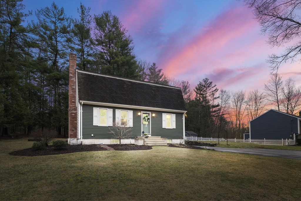 165 Worcester St., Taunton, Massachusetts, 3 Bedrooms Bedrooms, 9 Rooms Rooms,2 BathroomsBathrooms,Residential,For Sale,Worcester St.,73497846