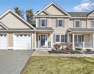 102 Central St, Saugus, Massachusetts, 3 Bedrooms Bedrooms, 8 Rooms Rooms,2.5 BathroomsBathrooms,Residential,For Sale,Central St,73497922