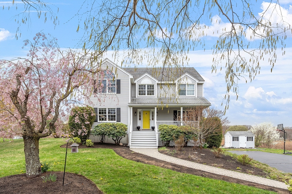 136 Chandler Road, Andover, Massachusetts, 3 Bedrooms Bedrooms, 8 Rooms Rooms,2.5 BathroomsBathrooms,Residential,For Sale,Chandler Road,73497942