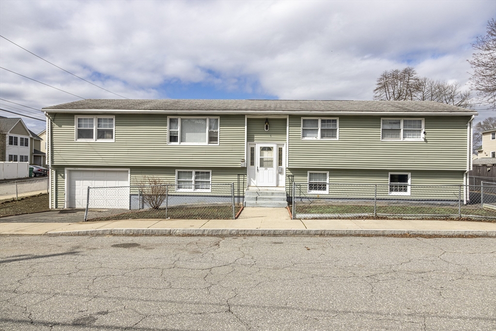 35 Nelson Ave, Lowell, Massachusetts, 7 Bedrooms Bedrooms, 12 Rooms Rooms,3 BathroomsBathrooms,Residential Income,For Sale,Nelson Ave,73497885