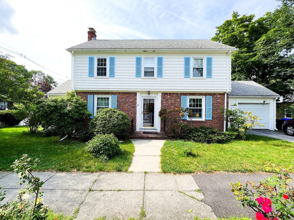 31 Grassmere Rd, Brookline, Massachusetts, 4 Bedrooms Bedrooms, 8 Rooms Rooms,2 BathroomsBathrooms,Residential Lease,For Rent,Grassmere Rd,73497984