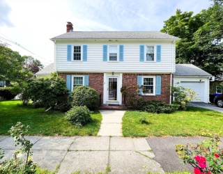 31 Grassmere Rd, Brookline, Massachusetts, 4 Bedrooms Bedrooms, 8 Rooms Rooms,2 BathroomsBathrooms,Residential Lease,For Rent,Grassmere Rd,73497984
