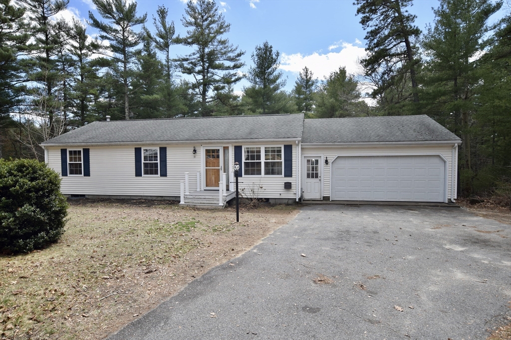 21 Myles Standish Dr, Carver, Massachusetts, 3 Bedrooms Bedrooms, 6 Rooms Rooms,1 BathroomBathrooms,Residential,For Sale,Myles Standish Dr,73498001