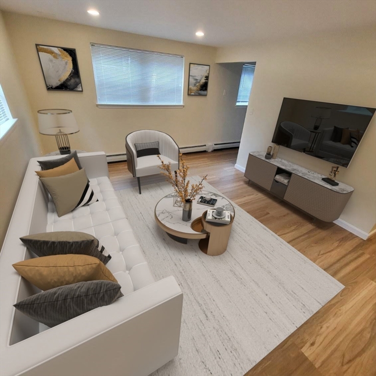 210 Hillside Ave, Needham, Massachusetts, 1 Bedroom Bedrooms, 4 Rooms Rooms,1 BathroomBathrooms,Residential Lease,For Rent,Hillside Ave,73498007