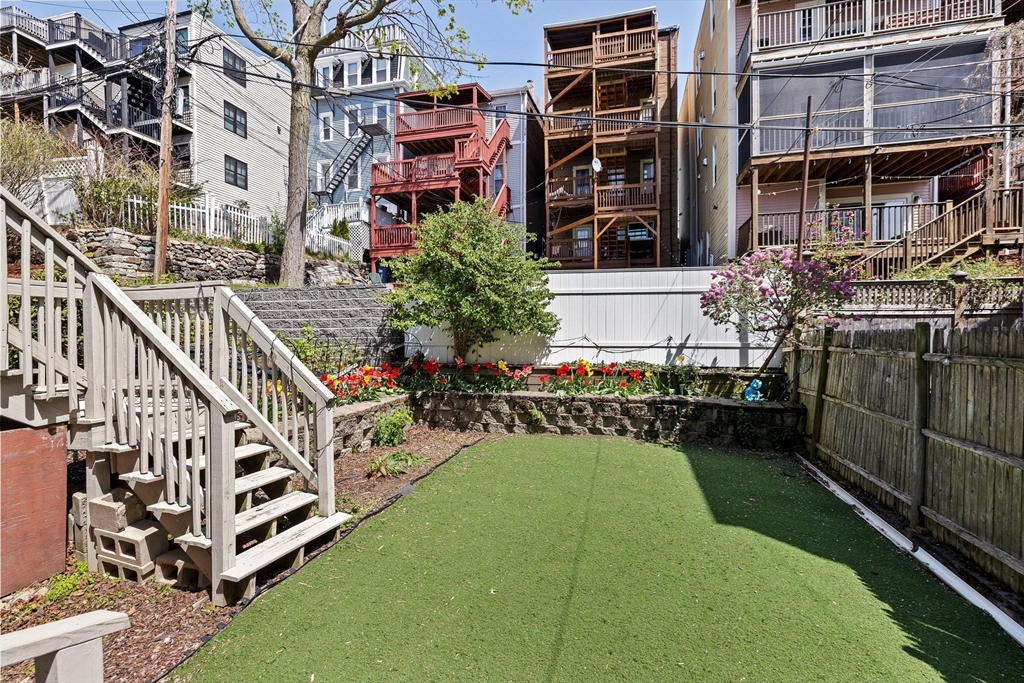 58 Gates St, Boston, Massachusetts, 2 Bedrooms Bedrooms, 5 Rooms Rooms,2 BathroomsBathrooms,Residential,For Sale,Gates St,73498023