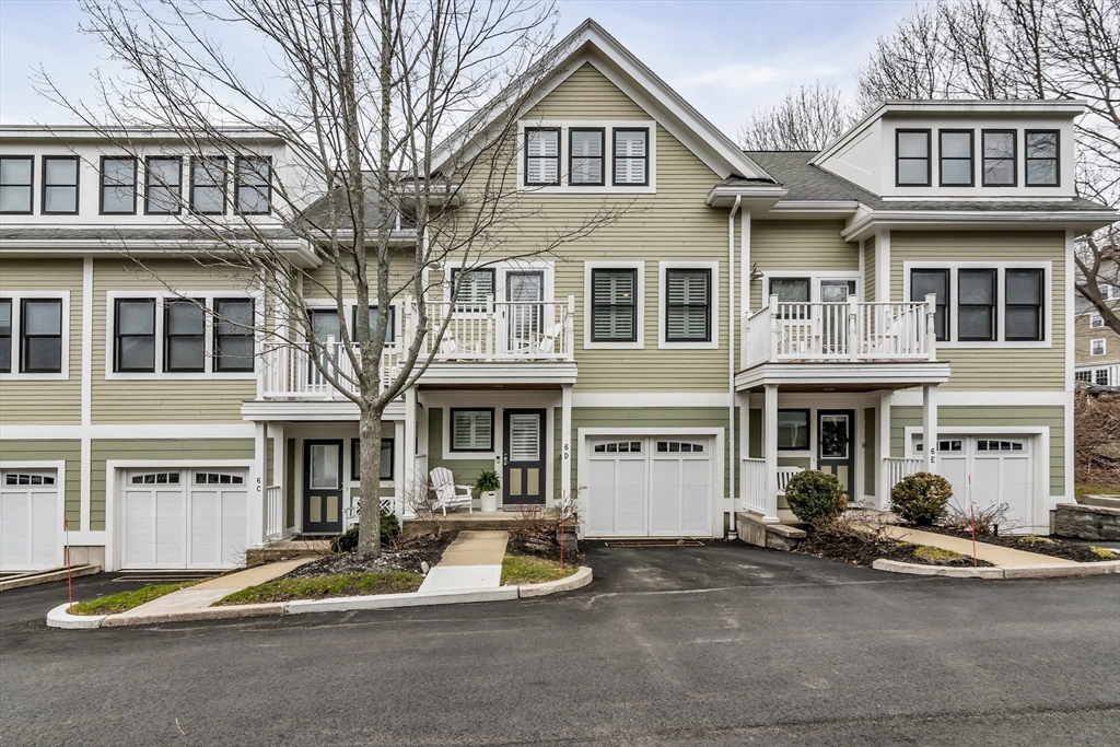 6 Summer St, Manchester, Massachusetts, 2 Bedrooms Bedrooms, 4 Rooms Rooms,1.5 BathroomsBathrooms,Residential,For Sale,Summer St,73498037