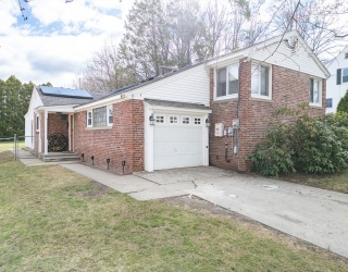 6 Danforth St, Lawrence, Massachusetts, 3 Bedrooms Bedrooms, 5 Rooms Rooms,1.5 BathroomsBathrooms,Residential,For Sale,Danforth St,73498055