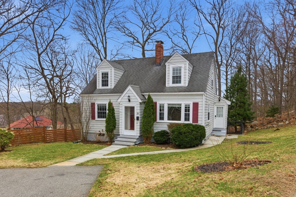 20 Hilltop Ter, Woburn, Massachusetts, 3 Bedrooms Bedrooms, 7 Rooms Rooms,2 BathroomsBathrooms,Residential,For Sale,Hilltop Ter,73498073