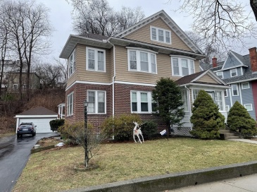 51 Richmond Avenue, Worcester, Massachusetts, 3 Bedrooms Bedrooms, 7 Rooms Rooms,1 BathroomBathrooms,Residential Lease,For Rent,Richmond Avenue,73498096