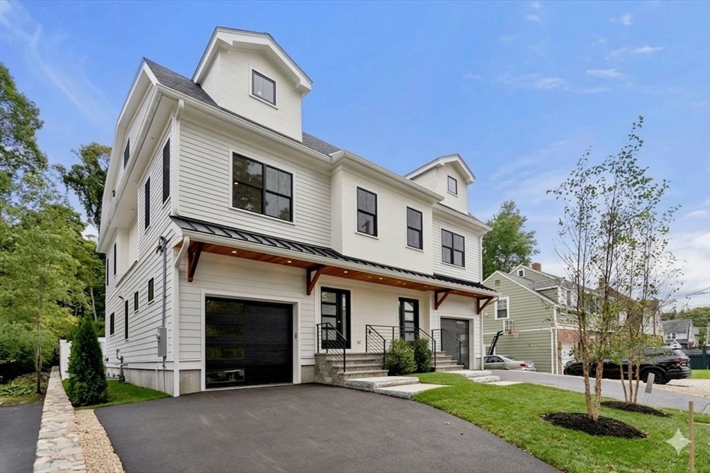 71 Cloverdale Rd, Newton, Massachusetts, 4 Bedrooms Bedrooms, 8 Rooms Rooms,4.5 BathroomsBathrooms,Residential,For Sale,Cloverdale Rd,73497796