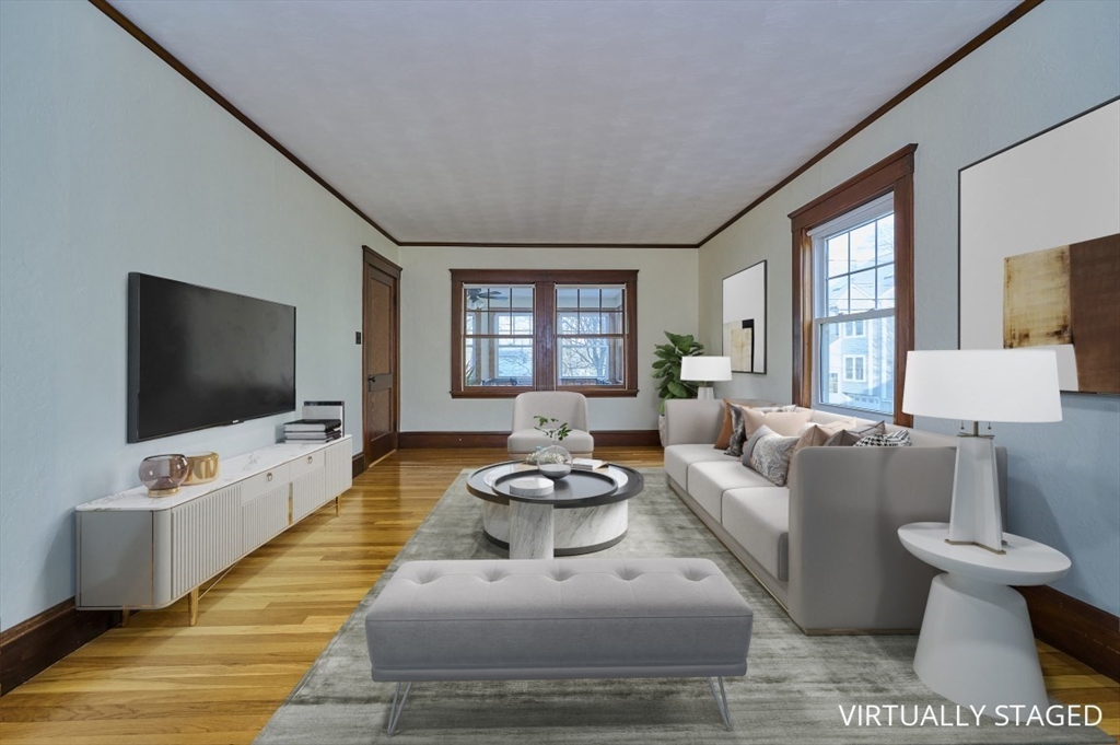 24 Merrill Avenue, Belmont, Massachusetts, 2 Bedrooms Bedrooms, 6 Rooms Rooms,1 BathroomBathrooms,Residential Lease,For Rent,Merrill Avenue,73467008