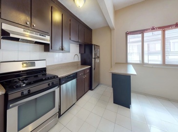 240 School St, Somerville, Massachusetts, 3 Bedrooms Bedrooms, 5 Rooms Rooms,1 BathroomBathrooms,Residential Lease,For Rent,School St,73478091