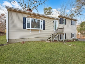 4 Oriole Way, Plymouth, Massachusetts, 3 Bedrooms Bedrooms, 8 Rooms Rooms,2 BathroomsBathrooms,Residential,For Sale,Oriole Way,73469248