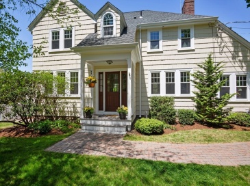 212 Hawthorne Lane, Concord, Massachusetts, 4 Bedrooms Bedrooms, 9 Rooms Rooms,3.5 BathroomsBathrooms,Residential,For Sale,Hawthorne Lane,73472521