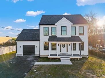143 Meeson St, Fall River, Massachusetts, 3 Bedrooms Bedrooms, 9 Rooms Rooms,2.5 BathroomsBathrooms,Residential,For Sale,Meeson St,73462243