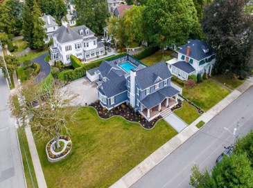 208 Florence St, Fall River, Massachusetts, 5 Bedrooms Bedrooms, 10 Rooms Rooms,4.5 BathroomsBathrooms,Residential,For Sale,Florence St,73432494 208 Florence St, Fall River, Massachusetts, 5 Bedrooms Bedrooms, 10 Rooms Rooms,4.5 BathroomsBathrooms,Residential,For Sale,Florence St,73432494