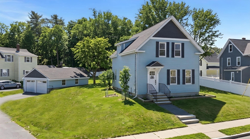 61 Nahant St, Wakefield, Massachusetts, 3 Bedrooms Bedrooms, 7 Rooms Rooms,2.5 BathroomsBathrooms,Residential,For Sale,Nahant St,73482293
