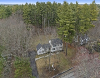 Six Glen Drive, Lynnfield, Massachusetts, 4 Bedrooms Bedrooms, 10 Rooms Rooms,3.5 BathroomsBathrooms,Residential,For Sale,Glen Drive,73498181