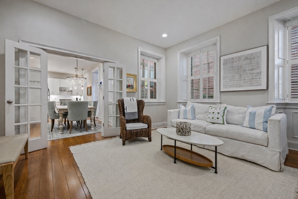 1724 Washington Street, Boston, Massachusetts, 2 Bedrooms Bedrooms, 5 Rooms Rooms,2 BathroomsBathrooms,Residential,For Sale,Washington Street,73498166