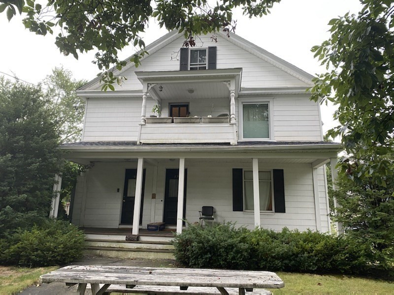 57 Chestnut Street, Northampton, Massachusetts, 1 Bedroom Bedrooms, 1 Room Rooms,1 BathroomBathrooms,Residential Lease,For Rent,Chestnut Street,73498211