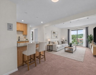 26 Waverly St, Boston, Massachusetts, 2 Bedrooms Bedrooms, 5 Rooms Rooms,1 BathroomBathrooms,Residential,For Sale,Waverly St,73498214