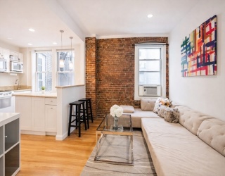 121 Salem St, Boston, Massachusetts, 1 Bedroom Bedrooms, 2 Rooms Rooms,1 BathroomBathrooms,Residential,For Sale,Salem St,73498234