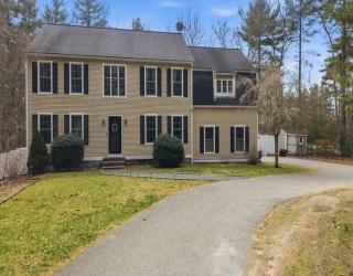 159 High St, Carver, Massachusetts, 4 Bedrooms Bedrooms, 7 Rooms Rooms,2.5 BathroomsBathrooms,Residential,For Sale,High St,73498261