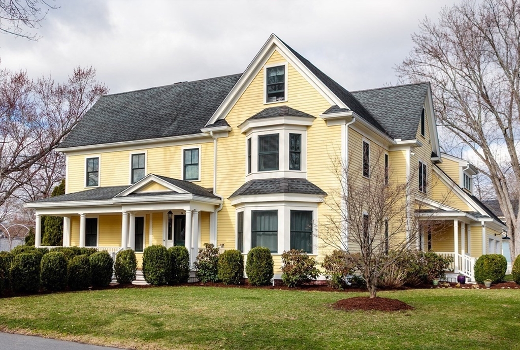 24 Dana Rd, Concord, Massachusetts, 4 Bedrooms Bedrooms, 10 Rooms Rooms,5.5 BathroomsBathrooms,Residential,For Sale,Dana Rd,73498275