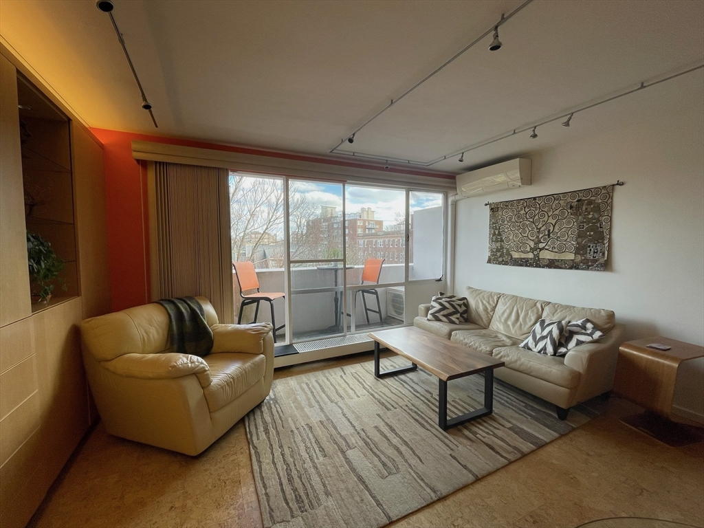 29 Concord Ave, Cambridge, Massachusetts, 1 Room Rooms,1 BathroomBathrooms,Residential,For Sale,Concord Ave,73498331