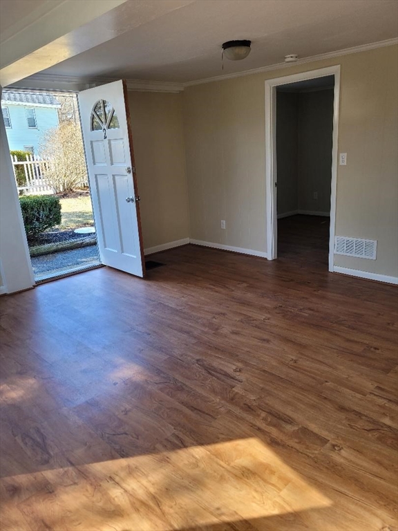 114 Gorham, Chelmsford, Massachusetts, 1 Bedroom Bedrooms, 3 Rooms Rooms,1 BathroomBathrooms,Residential Lease,For Rent,Gorham,73498438