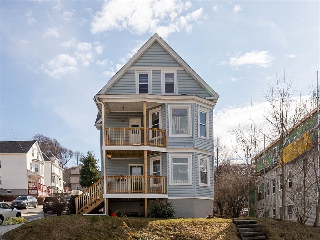 74 Green Hill Pkwy, Worcester, Massachusetts, 3 Bedrooms Bedrooms, 7 Rooms Rooms,1 BathroomBathrooms,Residential Lease,For Rent,Green Hill Pkwy,73498467