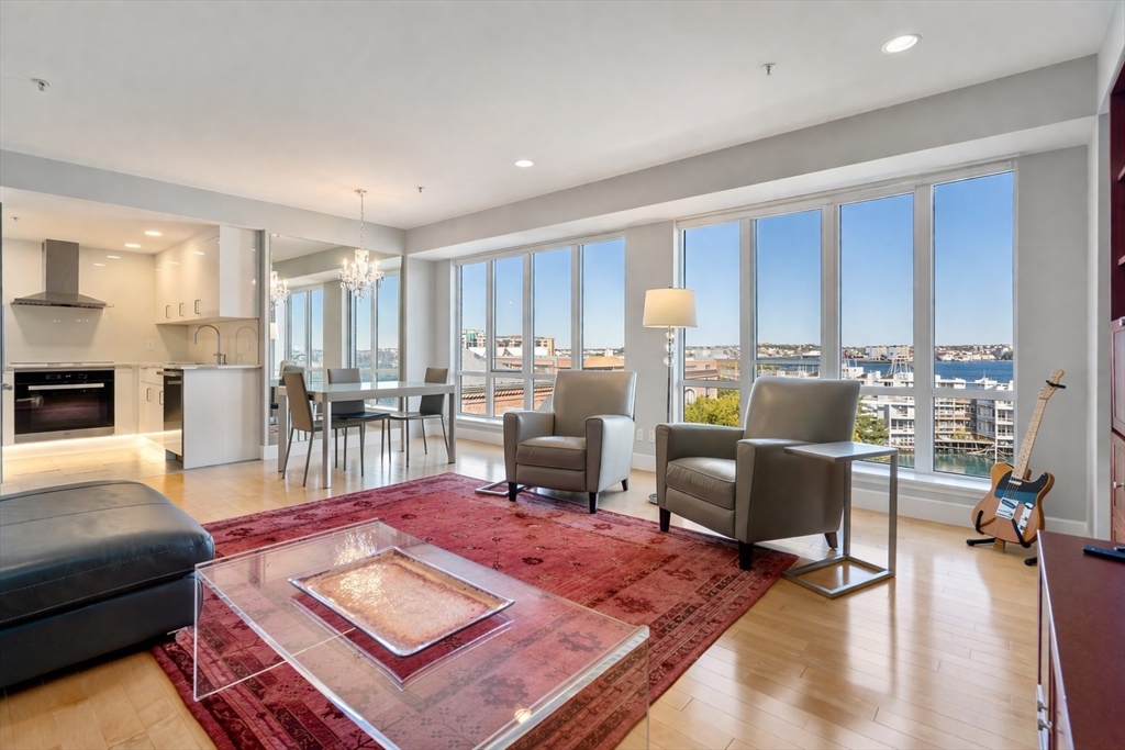 197 Eighth Street, Boston, Massachusetts, 1 Bedroom Bedrooms, 3 Rooms Rooms,1 BathroomBathrooms,Residential,For Sale,Eighth Street,73498470