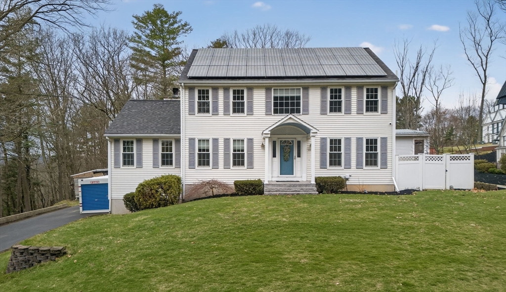 136 Crosby Street Ext., Haverhill, Massachusetts, 3 Bedrooms Bedrooms, 8 Rooms Rooms,2.5 BathroomsBathrooms,Residential,For Sale,Crosby Street Ext.,73498235