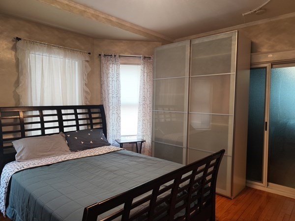 240 Sycamore St, Watertown, Massachusetts, 1 Bedroom Bedrooms, 2 Rooms Rooms,1 BathroomBathrooms,Residential Lease,For Rent,Sycamore St,73498492