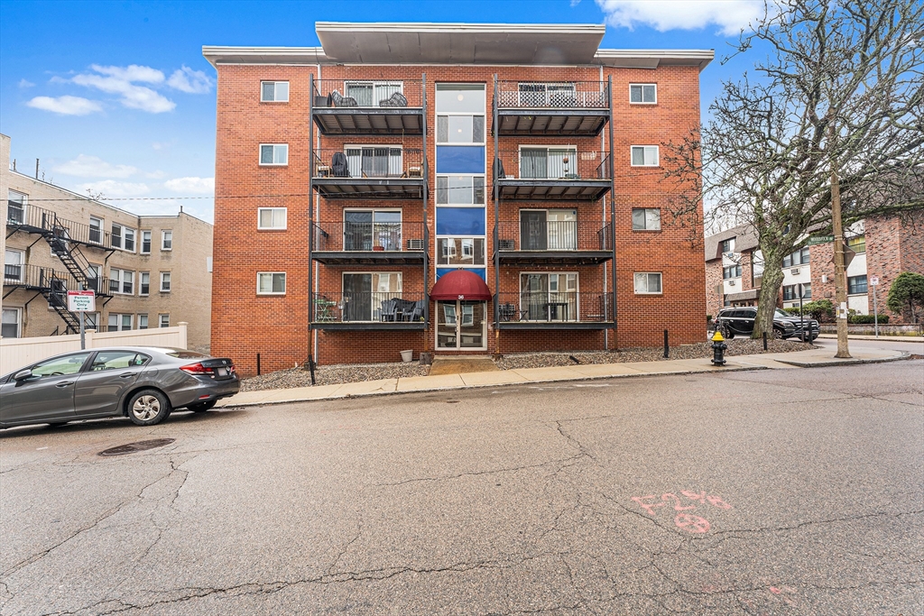 36 Bellvista Rd, Boston, Massachusetts, 1 Bedroom Bedrooms, 3 Rooms Rooms,1 BathroomBathrooms,Residential,For Sale,Bellvista Rd,73498506