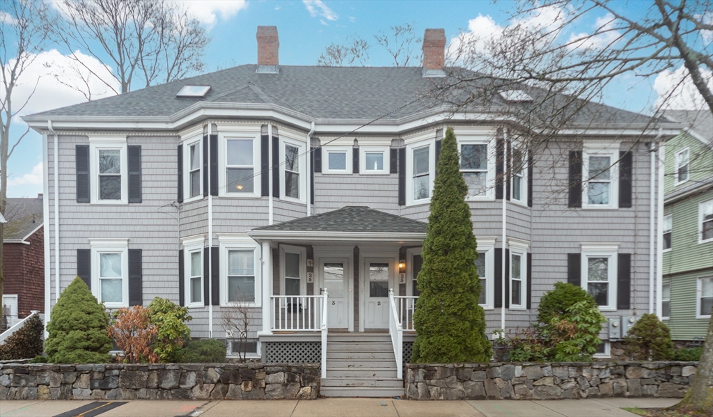 25 Wellington St, Waltham, Massachusetts, 3 Bedrooms Bedrooms, 5 Rooms Rooms,2 BathroomsBathrooms,Residential,For Sale,Wellington St,73498149